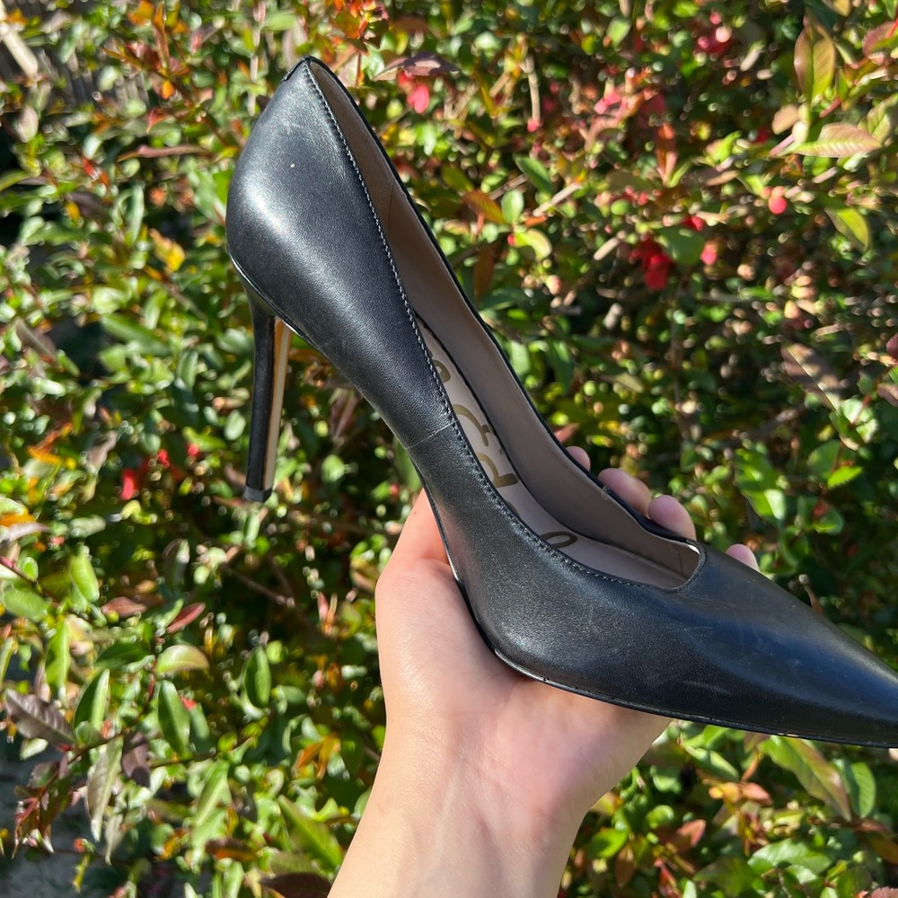 Size 9 Sam Edelman high heels ! Slightly used. Pointy toed <3